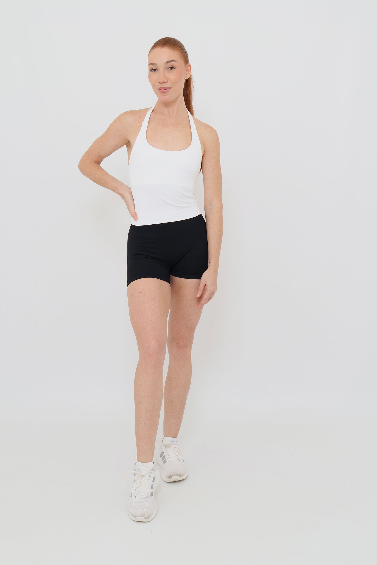 Halter tank white